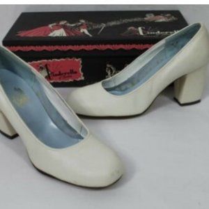 Cinderella of boston - Poshmark